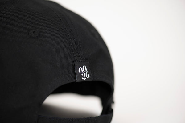 Essential short visor cap (black)